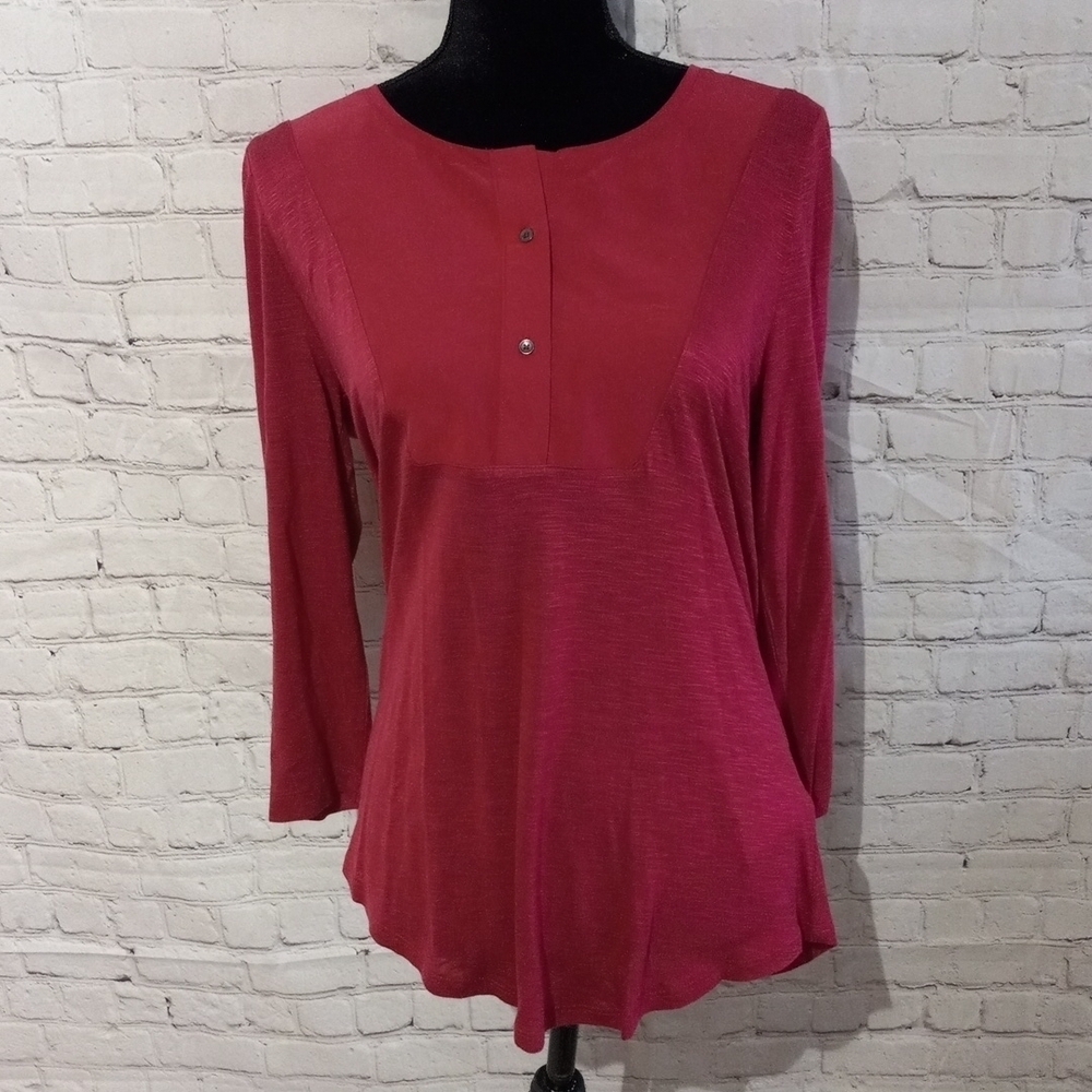 NWOT CALVIN KLEIN medium fuscia top